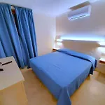 Cosy In Apartment *